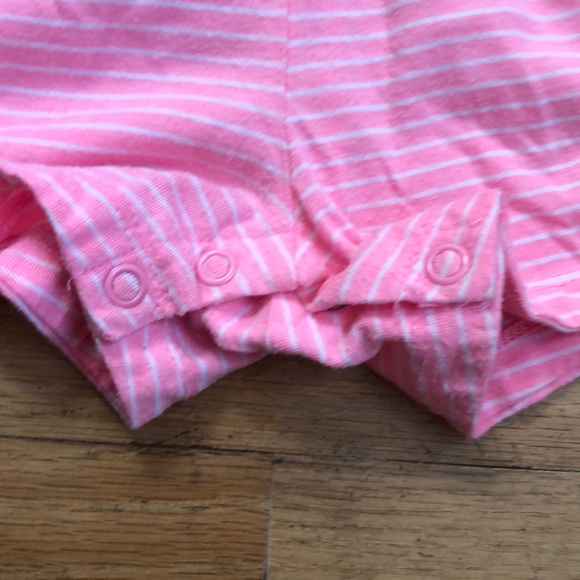 Carter’s One piece bright pink romper - Picture 2 of 4